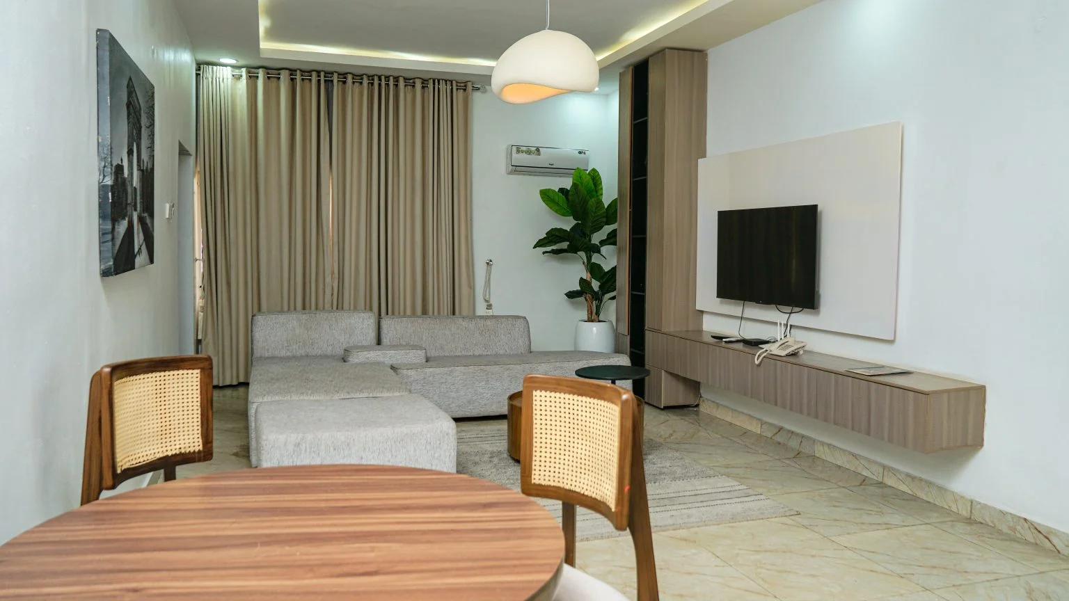 Luxe Studio Apartment