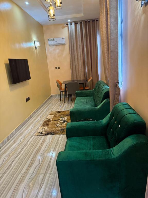 Motor Lodge Suite