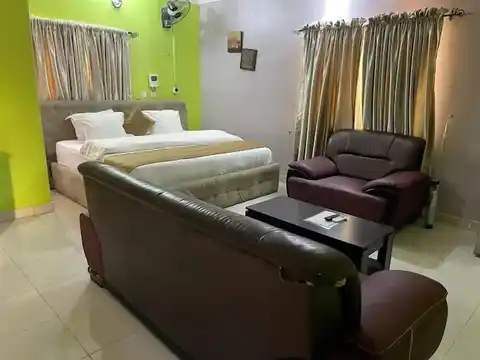 Premium Studio( Deluxe)