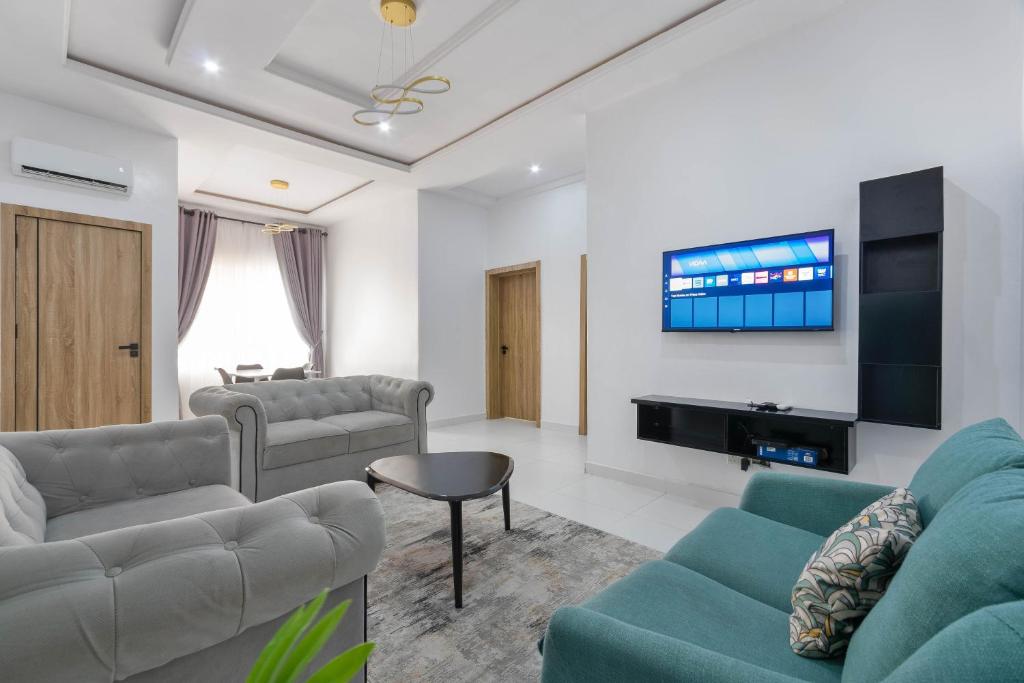 3 Bedroom Apartment