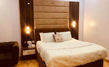 Royal Room
