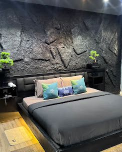 Ziba Black Room