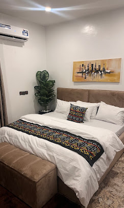 Ireland (1 Bedroom Apartment)